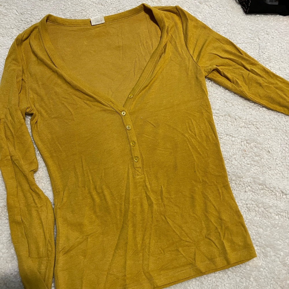 Aritzia jersey shirt